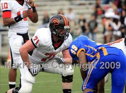 Thumbnail 3 in La Vega vs. Gilmer photogallery.