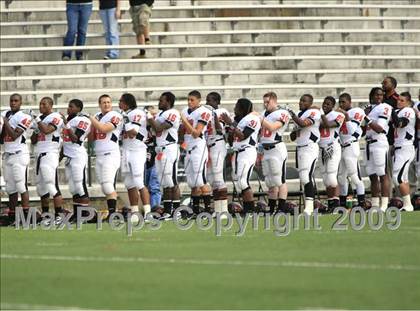 Thumbnail 2 in La Vega vs. Gilmer photogallery.