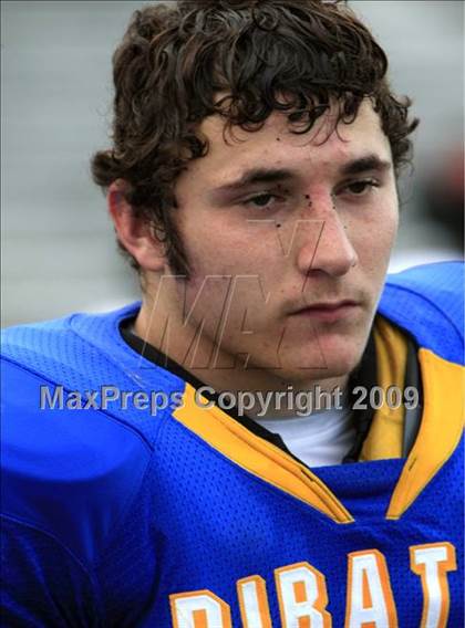 Thumbnail 2 in La Vega vs. Gilmer photogallery.