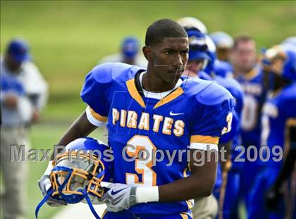 Thumbnail 1 in La Vega vs. Gilmer photogallery.