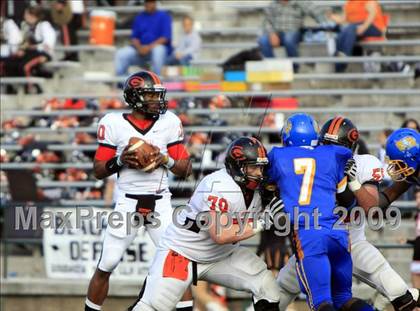 Thumbnail 1 in La Vega vs. Gilmer photogallery.