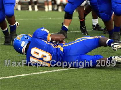 Thumbnail 1 in La Vega vs. Gilmer photogallery.