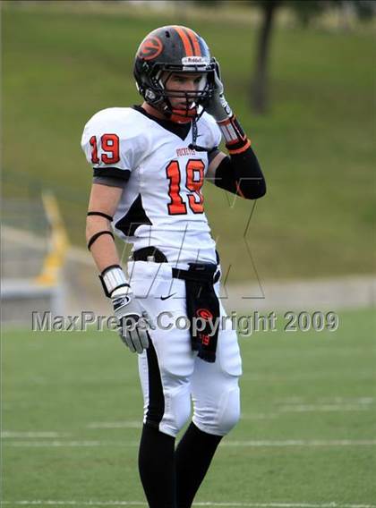 Thumbnail 1 in La Vega vs. Gilmer photogallery.