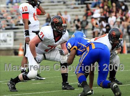 Thumbnail 1 in La Vega vs. Gilmer photogallery.