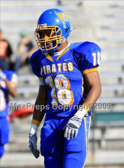 Thumbnail 3 in La Vega vs. Gilmer photogallery.