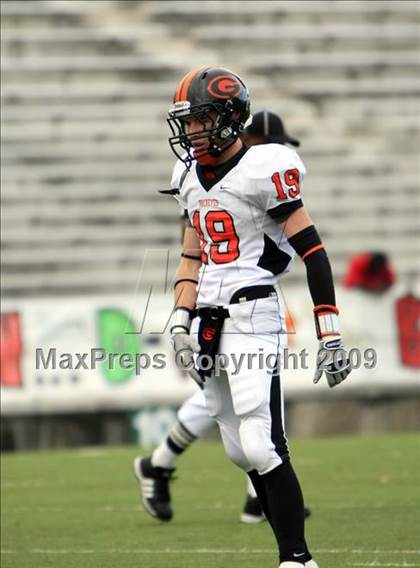 Thumbnail 2 in La Vega vs. Gilmer photogallery.