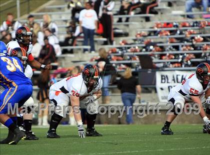 Thumbnail 3 in La Vega vs. Gilmer photogallery.