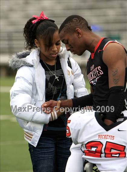 Thumbnail 3 in La Vega vs. Gilmer photogallery.