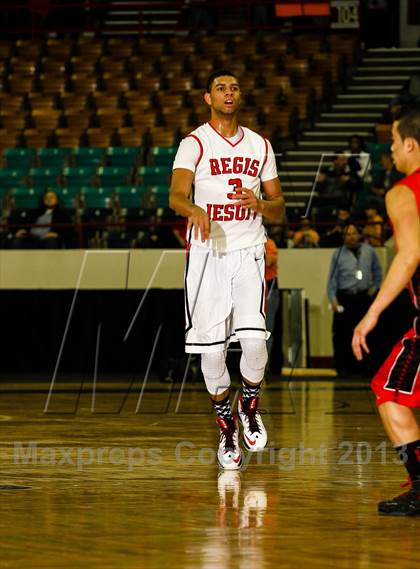 Thumbnail 2 in Regis Jesuit vs. Eaglecrest (CHSAA 5A Great 8) photogallery.