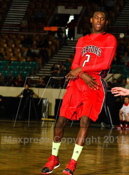 Thumbnail 3 in Regis Jesuit vs. Eaglecrest (CHSAA 5A Great 8) photogallery.
