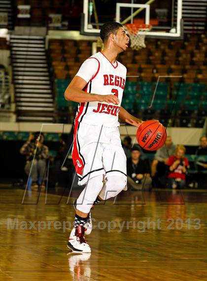 Thumbnail 2 in Regis Jesuit vs. Eaglecrest (CHSAA 5A Great 8) photogallery.