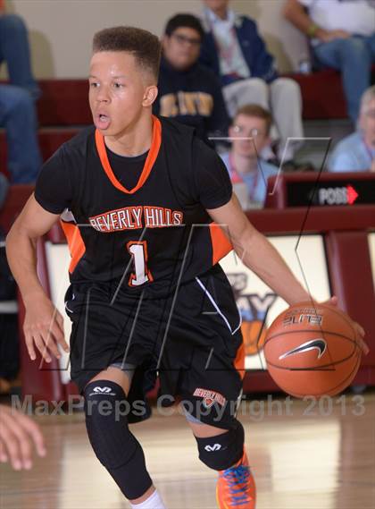 Thumbnail 2 in Rancho Mirage vs. Beverly Hills (MaxPreps Holiday Classic) photogallery.