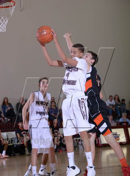 Thumbnail 3 in Rancho Mirage vs. Beverly Hills (MaxPreps Holiday Classic) photogallery.