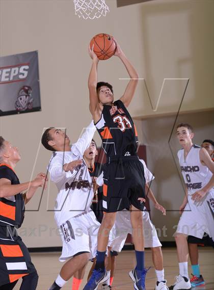 Thumbnail 3 in Rancho Mirage vs. Beverly Hills (MaxPreps Holiday Classic) photogallery.