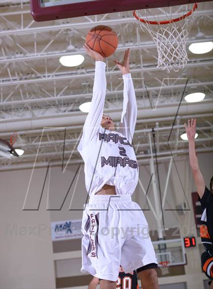 Thumbnail 1 in Rancho Mirage vs. Beverly Hills (MaxPreps Holiday Classic) photogallery.