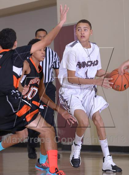 Thumbnail 3 in Rancho Mirage vs. Beverly Hills (MaxPreps Holiday Classic) photogallery.