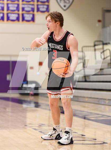 Thumbnail 2 in Lehi vs. Memorial (The Holiday Classic 2022) photogallery.