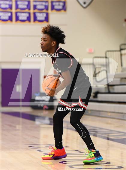 Thumbnail 1 in Lehi vs. Memorial (The Holiday Classic 2022) photogallery.