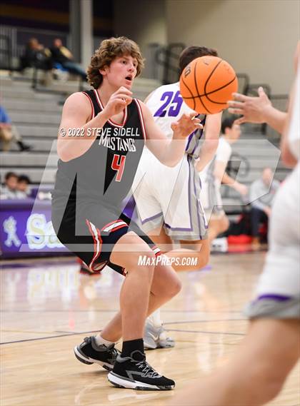 Thumbnail 1 in Lehi vs. Memorial (The Holiday Classic 2022) photogallery.