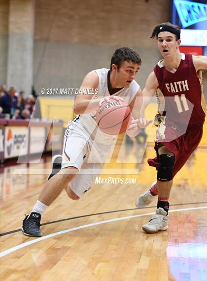 Thumbnail 2 in Alamosa vs. Faith Christian (CHSAA 3A Great 8) photogallery.