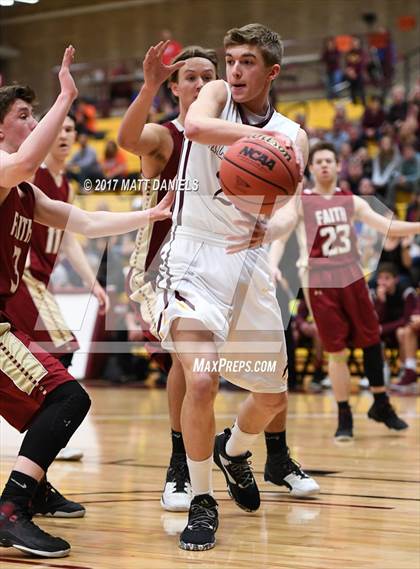 Thumbnail 2 in Alamosa vs. Faith Christian (CHSAA 3A Great 8) photogallery.