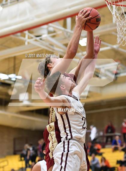 Thumbnail 2 in Alamosa vs. Faith Christian (CHSAA 3A Great 8) photogallery.