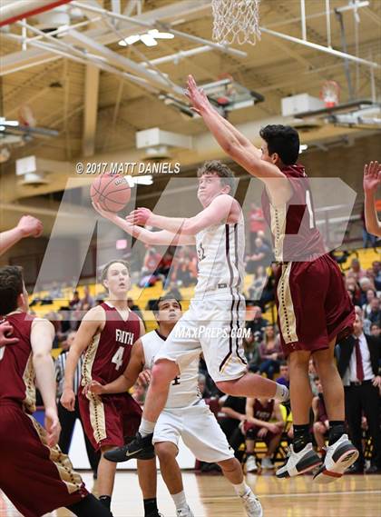 Thumbnail 2 in Alamosa vs. Faith Christian (CHSAA 3A Great 8) photogallery.