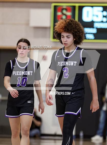Thumbnail 2 in Salesian College Preparatory vs. Piedmont (MLK Showcase @ Bishop O'Dowd) photogallery.