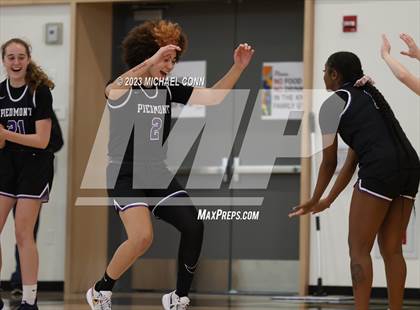 Thumbnail 3 in Salesian College Preparatory vs. Piedmont (MLK Showcase @ Bishop O'Dowd) photogallery.