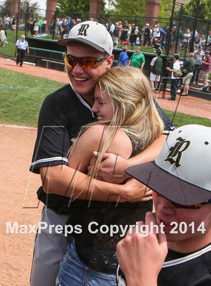 Thumbnail 2 in Green Mountain vs. Niwot (CHSAA 4A Final) photogallery.
