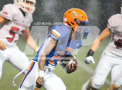 Thumbnail 3 in Snohomish @ Rainier Beach (WIAA 3A Playoff) photogallery.