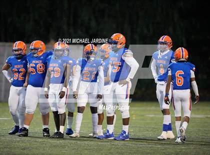 Thumbnail 3 in Snohomish @ Rainier Beach (WIAA 3A Playoff) photogallery.