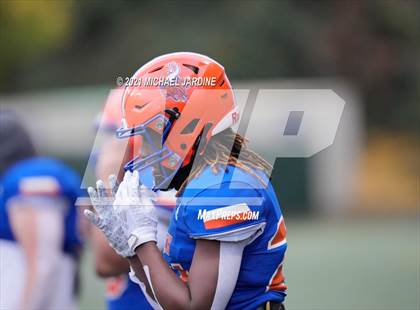 Thumbnail 2 in Snohomish @ Rainier Beach (WIAA 3A Playoff) photogallery.