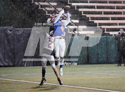 Thumbnail 2 in Snohomish @ Rainier Beach (WIAA 3A Playoff) photogallery.