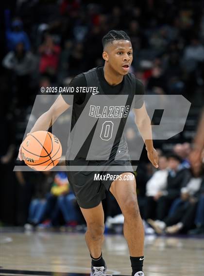 Thumbnail 3 in Sierra Canyon vs. Lincoln (CIF State D1 Final) photogallery.