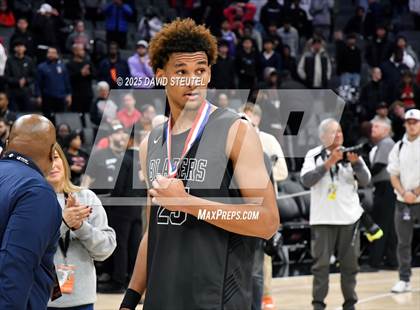 Thumbnail 3 in Sierra Canyon vs. Lincoln (CIF State D1 Final) photogallery.