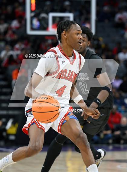Thumbnail 3 in Sierra Canyon vs. Lincoln (CIF State D1 Final) photogallery.