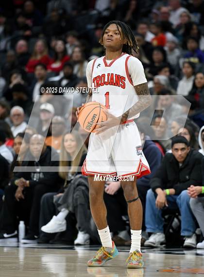 Thumbnail 3 in Sierra Canyon vs. Lincoln (CIF State D1 Final) photogallery.