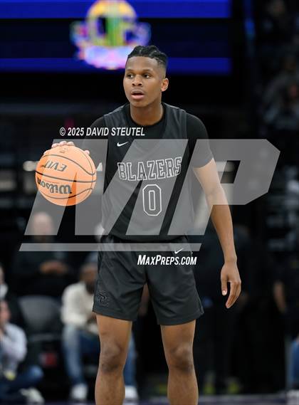 Thumbnail 3 in Sierra Canyon vs. Lincoln (CIF State D1 Final) photogallery.