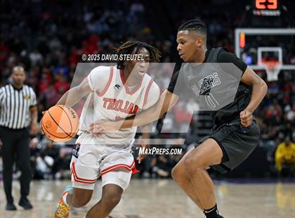 Thumbnail 3 in Sierra Canyon vs. Lincoln (CIF State D1 Final) photogallery.
