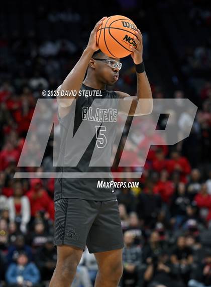 Thumbnail 2 in Sierra Canyon vs. Lincoln (CIF State D1 Final) photogallery.