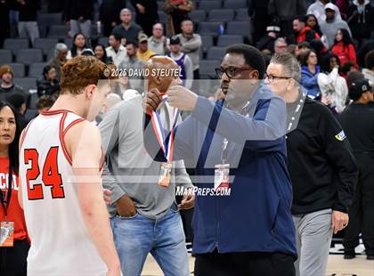 Thumbnail 3 in Sierra Canyon vs. Lincoln (CIF State D1 Final) photogallery.