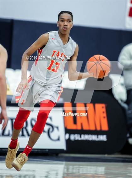 Thumbnail 3 in Taft vs Mater Dei Catholic (Sierra Canyon Super Showcase) photogallery.