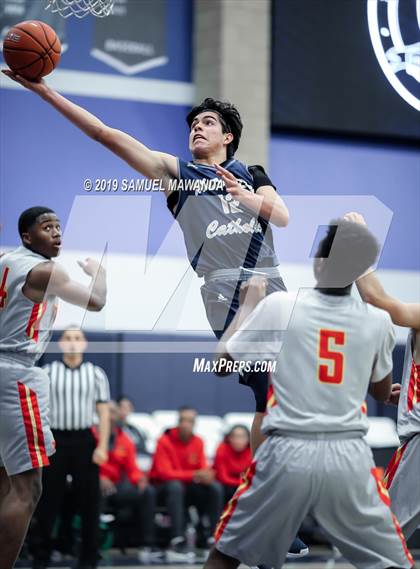 Thumbnail 3 in Taft vs Mater Dei Catholic (Sierra Canyon Super Showcase) photogallery.