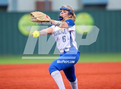 Thumbnail 1 in Bosqueville vs. Honey Grove (UIL 2A Regional Semifinal) photogallery.