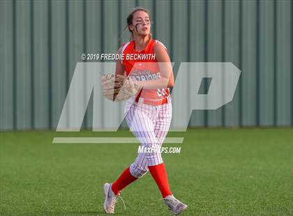 Thumbnail 1 in Bosqueville vs. Honey Grove (UIL 2A Regional Semifinal) photogallery.