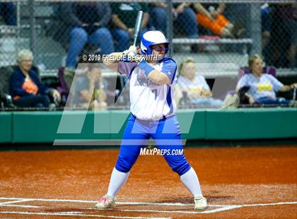 Thumbnail 3 in Bosqueville vs. Honey Grove (UIL 2A Regional Semifinal) photogallery.