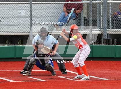 Thumbnail 2 in Bosqueville vs. Honey Grove (UIL 2A Regional Semifinal) photogallery.