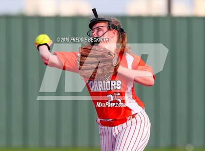 Thumbnail 1 in Bosqueville vs. Honey Grove (UIL 2A Regional Semifinal) photogallery.