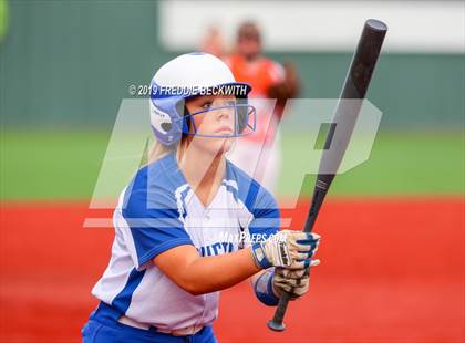 Thumbnail 3 in Bosqueville vs. Honey Grove (UIL 2A Regional Semifinal) photogallery.